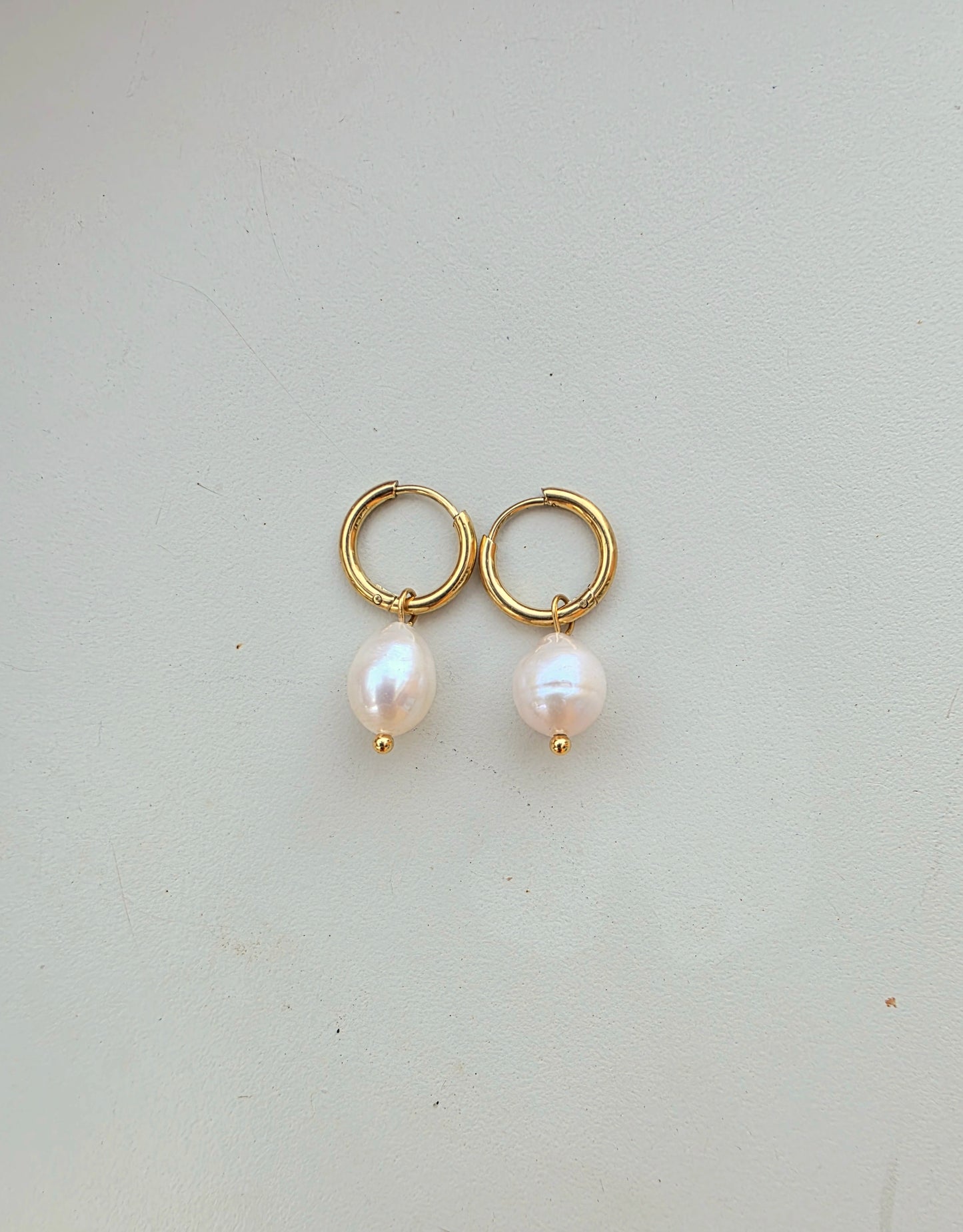 Vera hoops